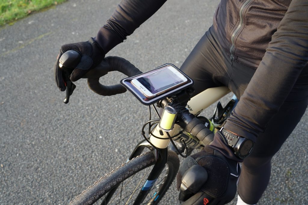 support velo magnetique pochette iphone7 1